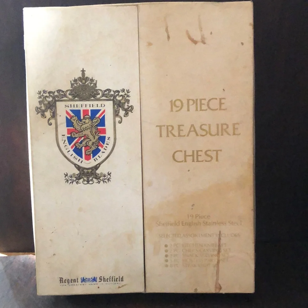 Sheffield English Blades 19 Piece Treasure Chest